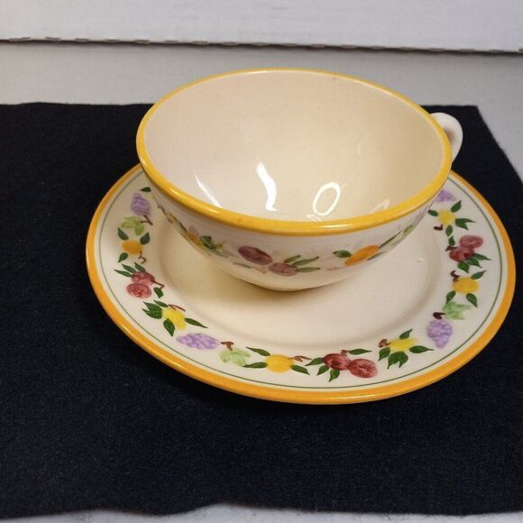Vintage Franciscan Small Fruit design Cup/Saucer Cottagecore Grandmacore Kitsch - Picture 1 of 9